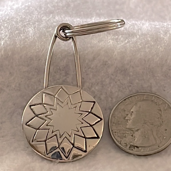 Silver Keychain - Picture 4 of 4